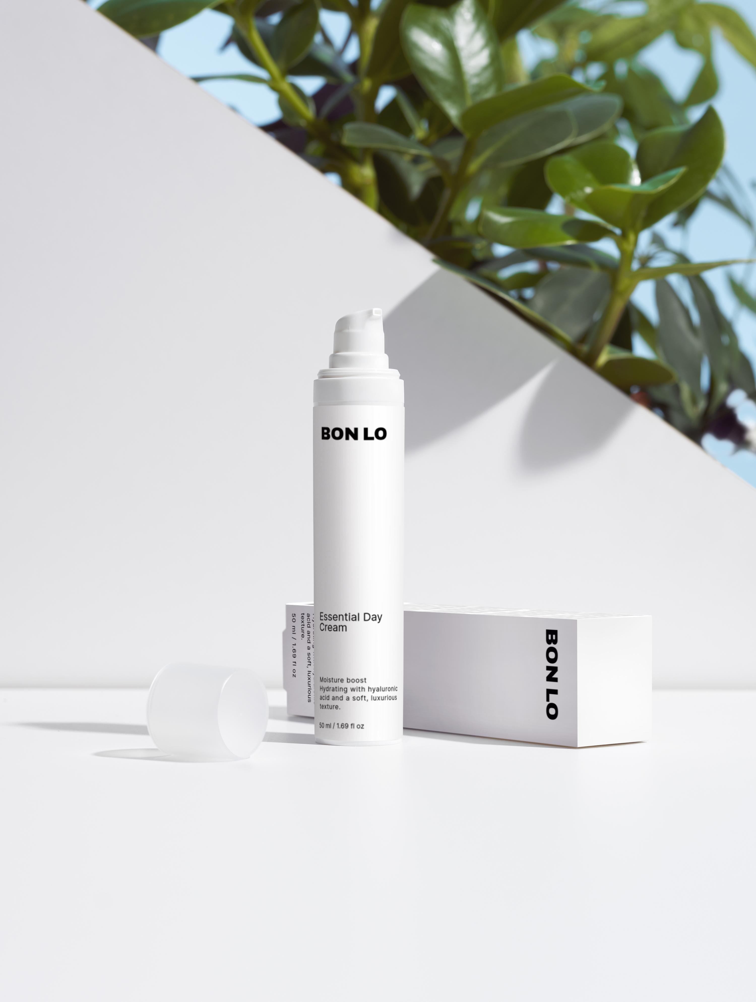 Bon Lo face cream studio white